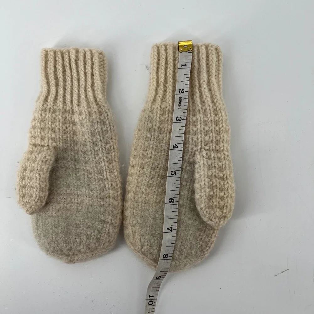 Vintage Hand Knit Wool Cable Knit Mittens Cream Aran Irish Women's Medium
